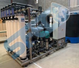 Unité d'ultrafiltration auto-rétrolavable